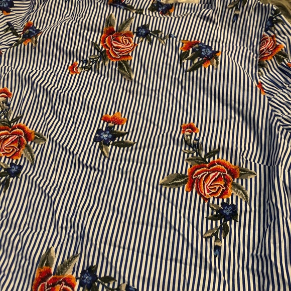 Flower top - Picture 2 of 2